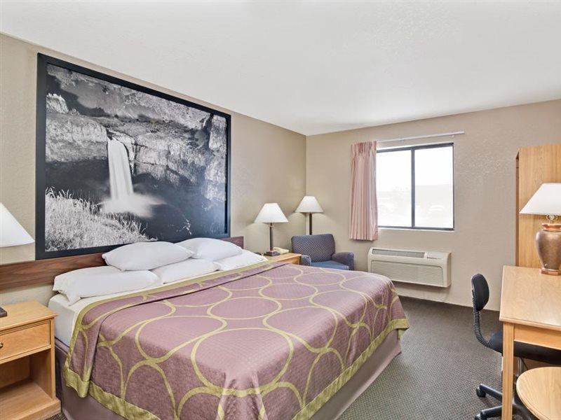 Super 8 by Wyndham Spokane/West Airway Heights Eksteriør bilde