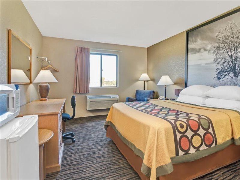 Super 8 by Wyndham Spokane/West Airway Heights Eksteriør bilde